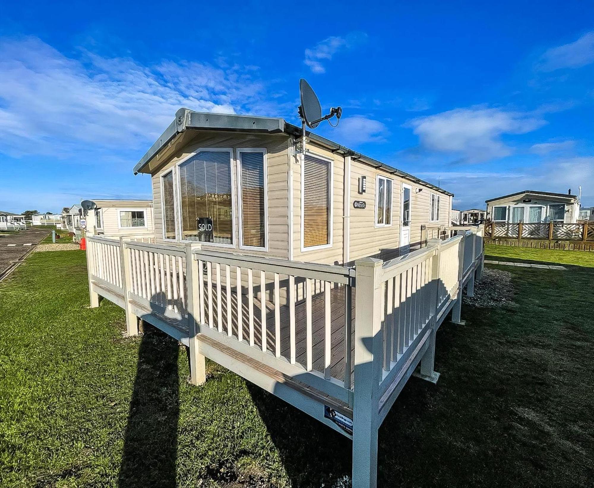 Lovely Caravan With Spacious Decking At North Denes In Suffolk, Ref 40134Nd Lowestoft Luaran gambar